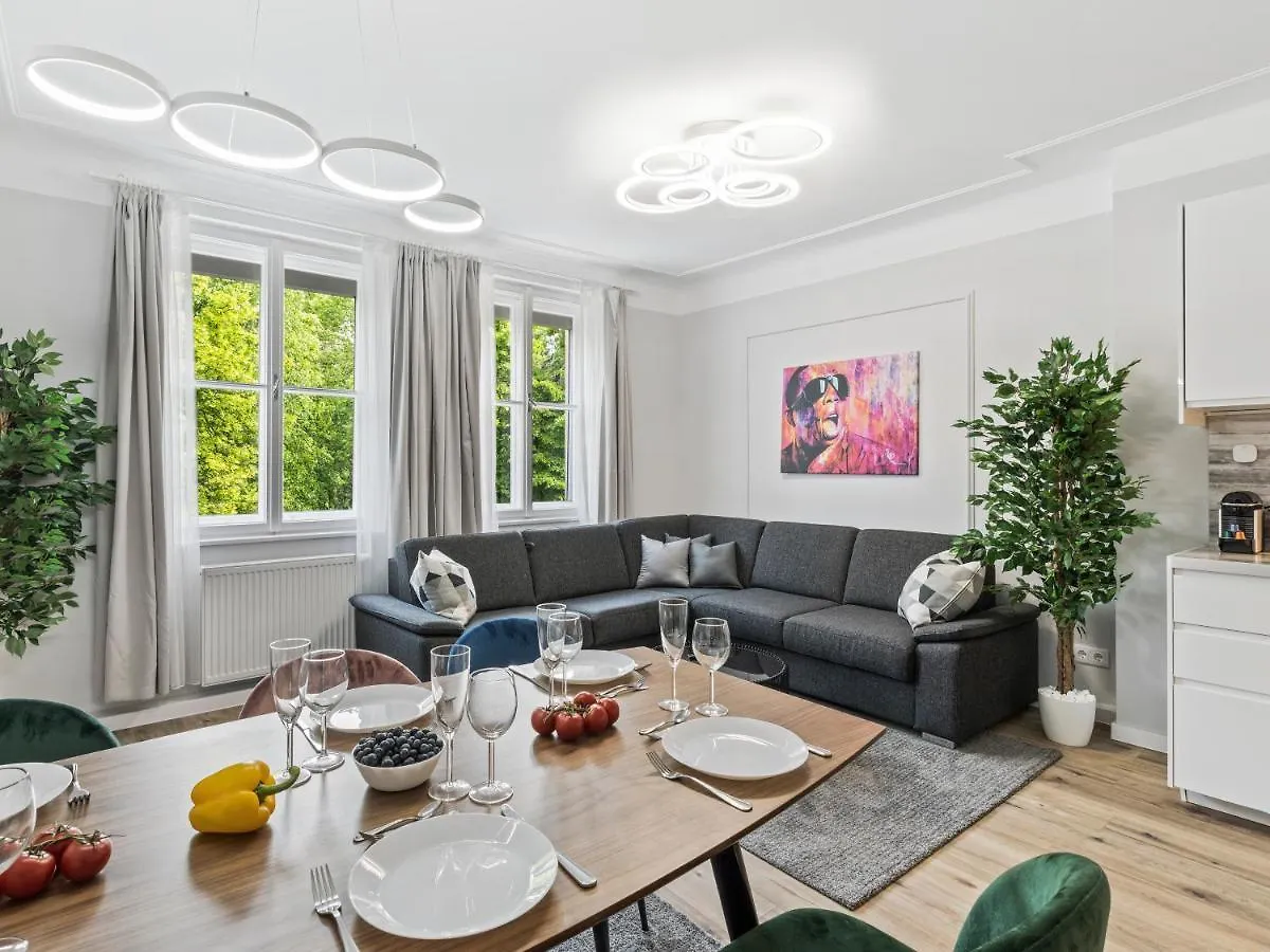 Sky9 Apartments Schoenbrunn Palace Vienna