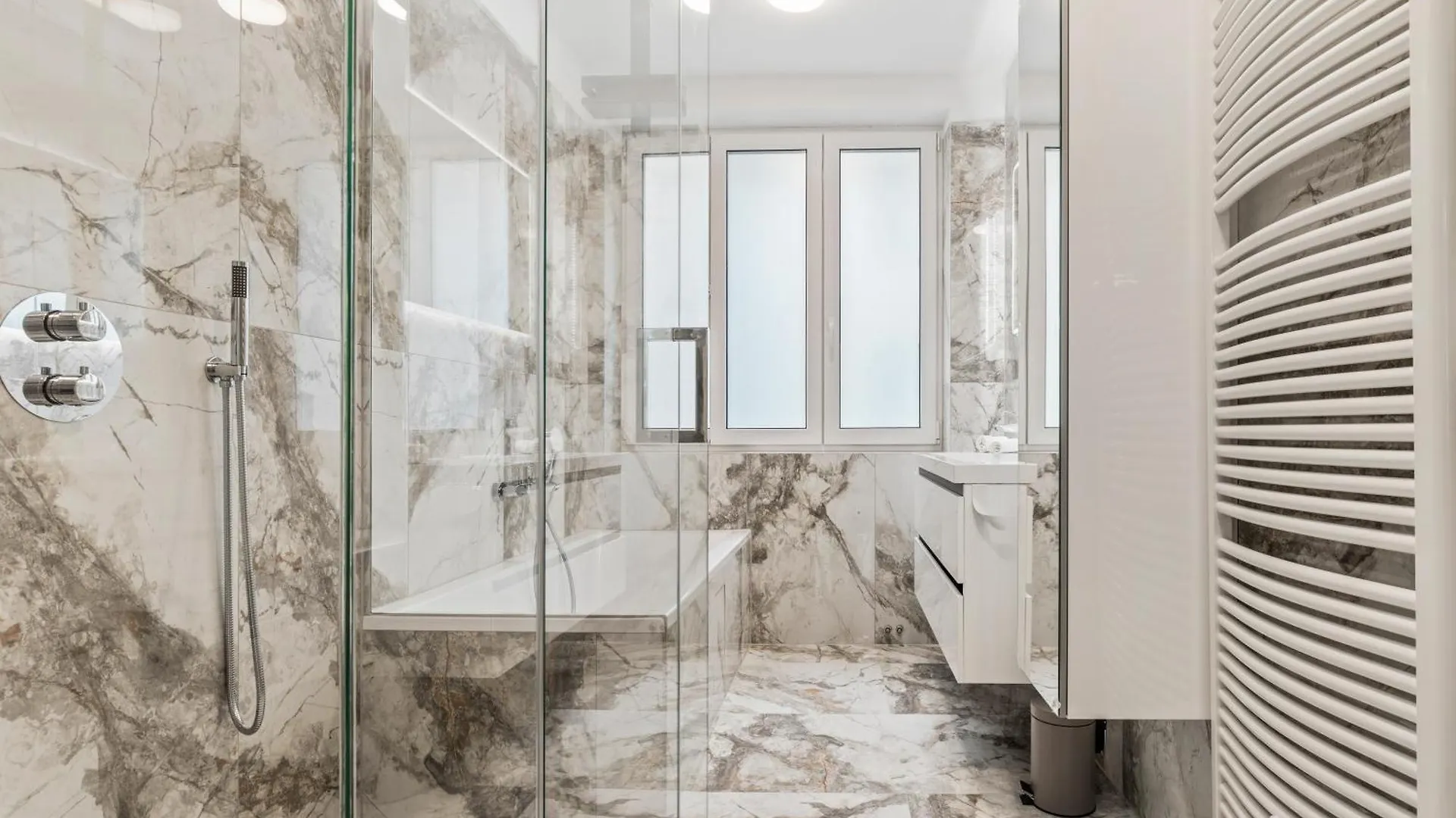 Sky9 Apartments Schoenbrunn Palace Vienna 0*,  Austria