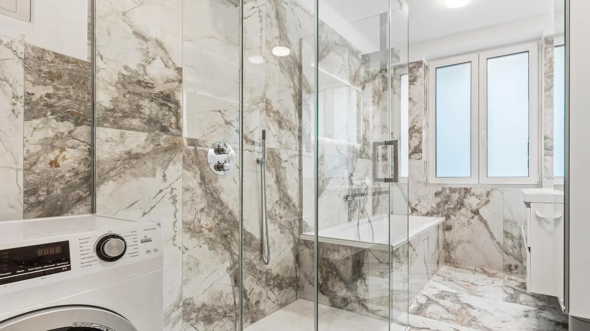 Sky9 Apartments Schoenbrunn Palace Vienna